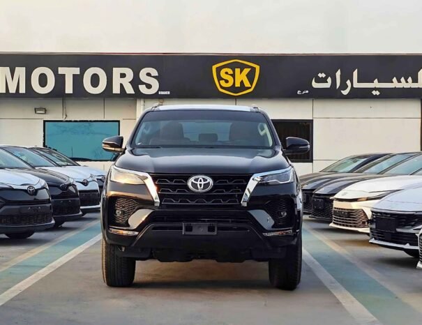 TOYOTA FORTUNER 2025 PETROL V4 2.7L A/T