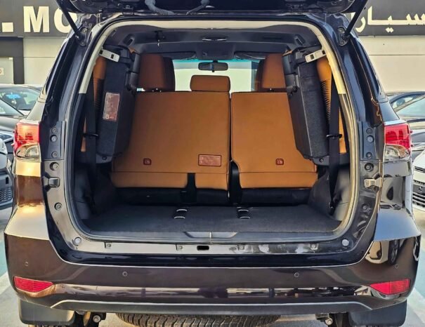 TOYOTA FORTUNER 2025 PETROL V4 2.7L A/T