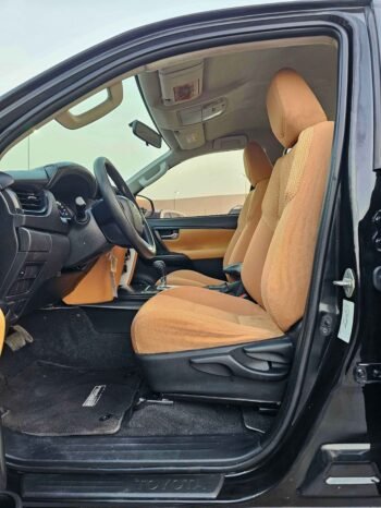 TOYOTA FORTUNER Image 8