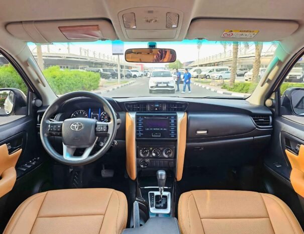 TOYOTA FORTUNER EXR 2020 БЕНЗИН V4 2.7L A/T