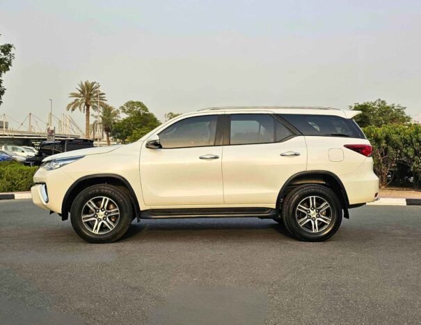 TOYOTA FORTUNER EXR 2020 БЕНЗИН V4 2.7L A/T