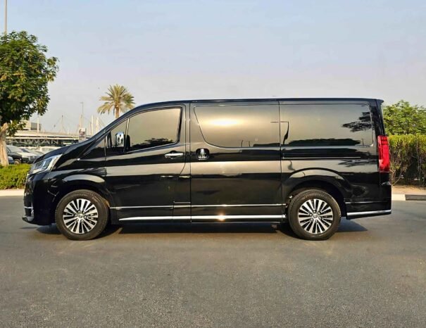 TOYOTA GRANVIA PREMIUM 2023 БЕНЗИН V6 3,5 Л А/Т
