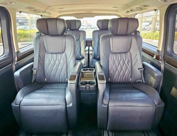 TOYOTA GRANVIA PREMIUM 2023 БЕНЗИН V6 3,5 Л А/Т