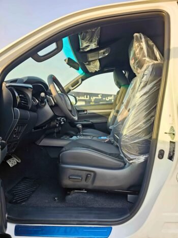 TOYOTA HILUX Image 7
