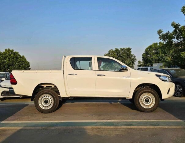 TOYOTA HILUX DLX-G NARROW BODY 2025 DIESEL V4 2.4L A/T