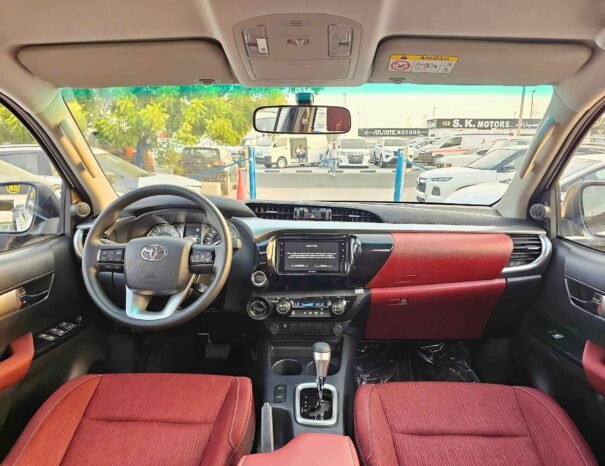 TOYOTA HILUX SR5 WIDE BODY 2025 PETROL V4 2.7L A/T