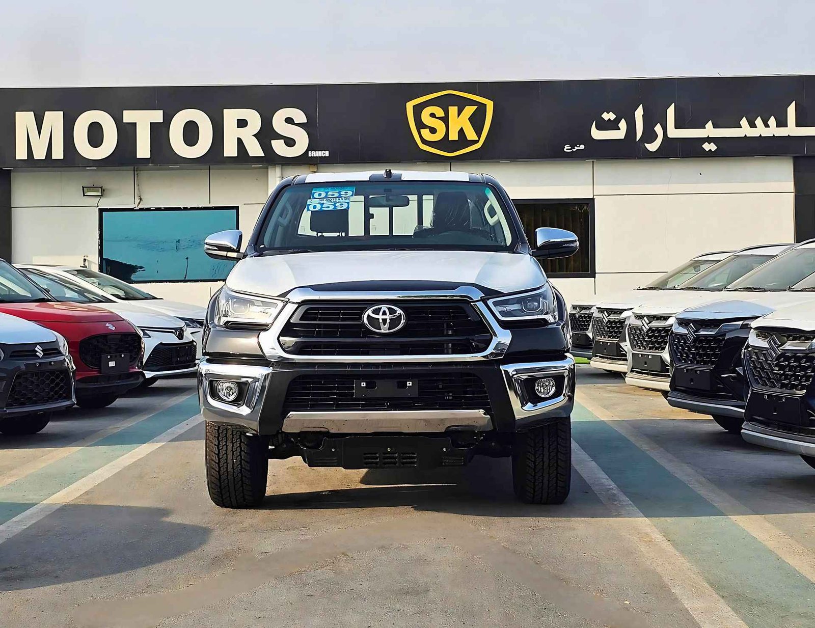 TOYOTA HILUX SR5 WIDE BODY 2025 PETROL V4 2.7L A/T