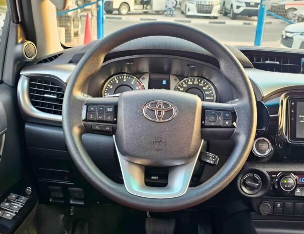 TOYOTA HILUX SR5 WIDE BODY 2025 PETROL V4 2.7L A/T