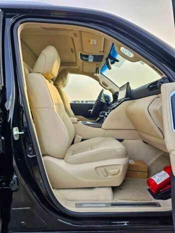TOYOTA LANDCRUISER Image 8