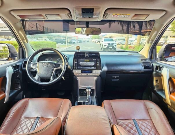TOYOTA PRADO VXR 2018 PETROL V4 2.7L A/T