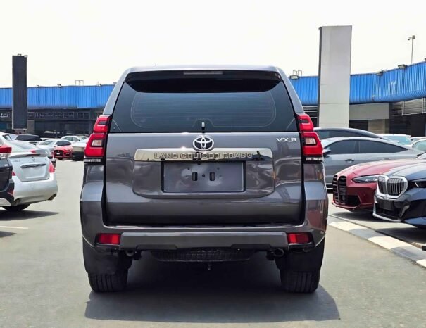 TOYOTA PRADO VXR 2018 PETROL V4 2.7L A/T