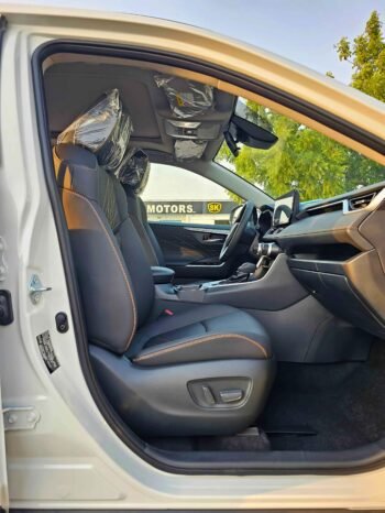 TOYOTA RAV4 Изображение 10