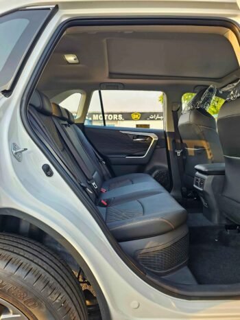 TOYOTA RAV4 Изображение 8