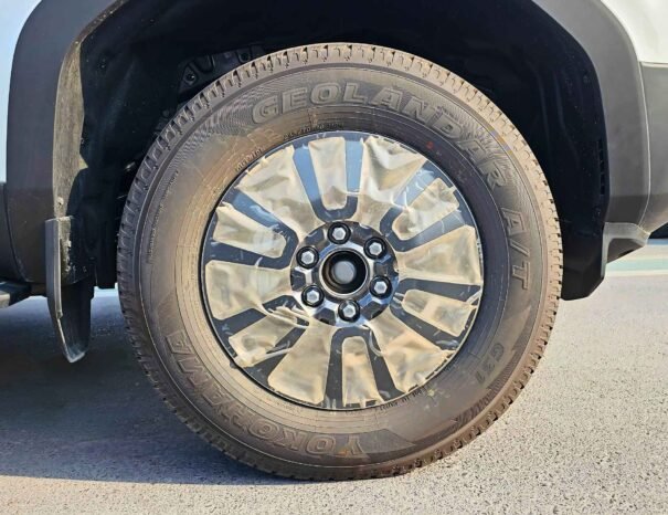 TOYOTA LANDCRUISER PRADO 2024 PETROL MID OPTION V4 2.7L A/T