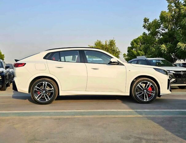 BMW X2 SDRIVE 18I 2025 PETROL V4 1.5L A/T