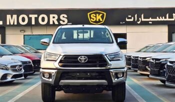 TOYOTA HILUX SR5 WIDE BODY 2025 PETROL 2.7L V4 4WD M/T