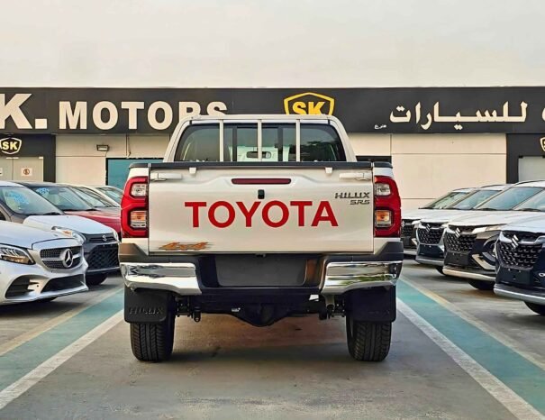 TOYOTA HILUX SR5 WIDE BODY 2025 PETROL 2.7L V4 4WD M/T