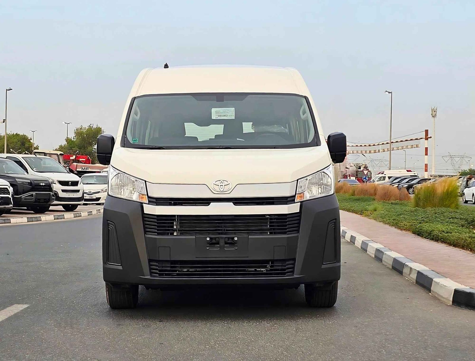 TOYOTA HIACE HIGHROOF 13 SEATER 2025 PETROL V6 3.5L A/T
