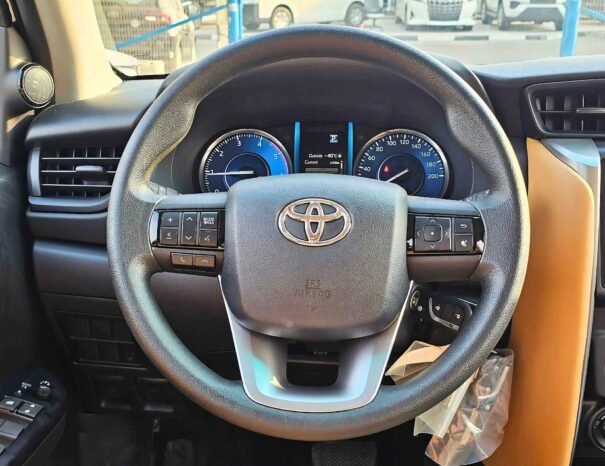 TOYOTA FORTUNER 2025 DIESEL 2.4L V4 A/T