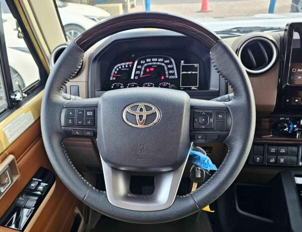TOYOTA LANDCRUISER HARDTOP LC71 LX-Z 2025 PETROL V6 4.0L A/T