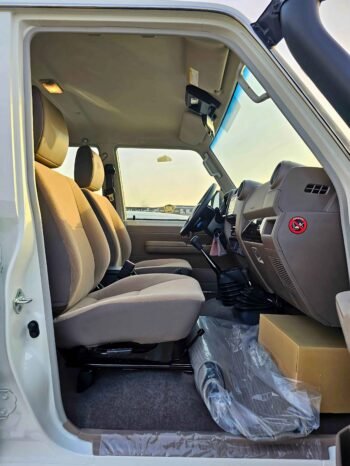 TOYOTA LANDCRUISER HARD-TOP Image 5