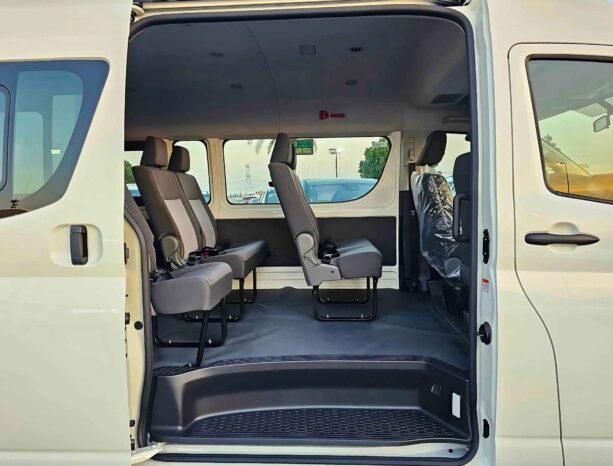 TOYOTA HIACE HIGHROOF 13 SEATER 2025 PETROL V6 3.5L A/T