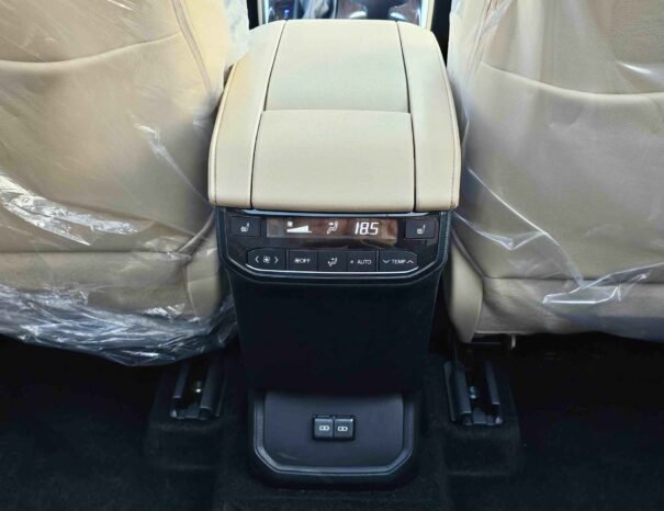 TOYOTA HIGHLANDER LIMITED 2024 HYBRID 2.5L V4 A/T