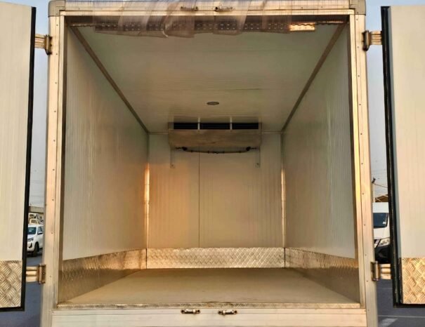 MITSUBISHI FUSO CANTER FREEZER BOX SINGLE CABIN 2022 DIESEL 4.2L V6 M/T