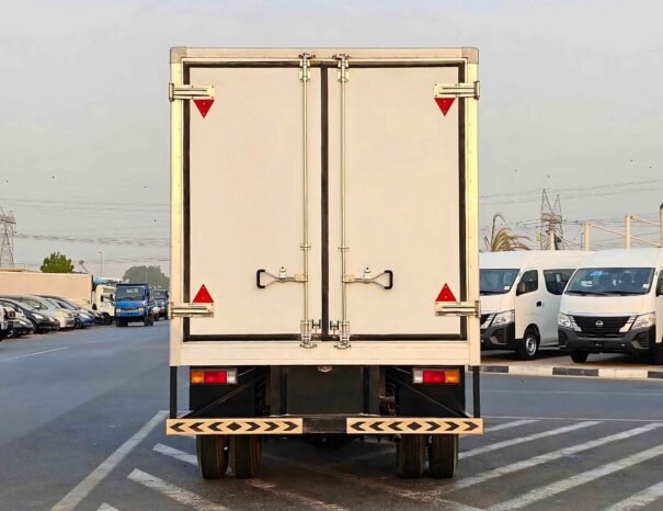 MITSUBISHI FUSO CANTER FREEZER BOX SINGLE CABIN 2022 DIESEL 4.2L V6 M/T