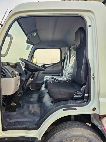 MITSUBISHI FUSO Image 5