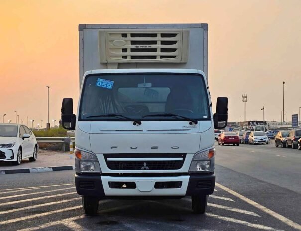 MITSUBISHI FUSO CANTER FREEZER BOX SINGLE CABIN 2022 DIESEL 4.2L V6 M/T