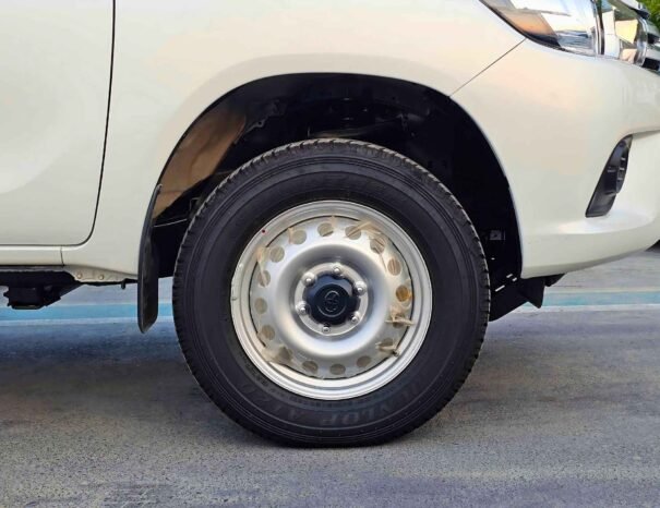 TOYOTA HILUX УЗКИЙ КУЗОВ ДВОЙНАЯ КАБИНА 2025 ДИЗЕЛЬ V4 М/Т