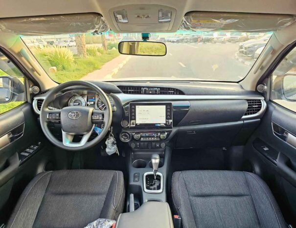 TOYOTA HILUX SR5 WIDE BODY 2025 DIESEL V4 2.4L A/T