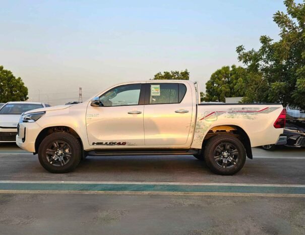 TOYOTA HILUX SR5 VX WIDE BODY 2025 PETROL 4.0L V6 A/T
