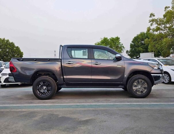 TOYOTA HILUX SR5 WIDE BODY 2025 DIESEL V4 2.4L A/T