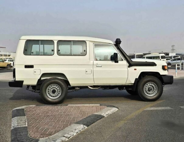 TOYOTA LAND CRUISER HARD TOP LC78 2025 DIESEL 2.8L V4 4WD M/T
