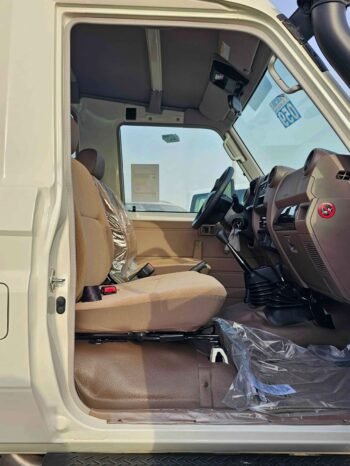 TOYOTA LANDCRUISER HARD-TOP Image 3