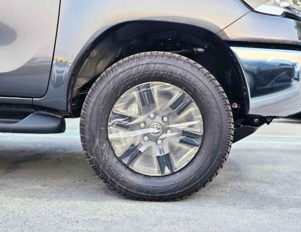 TOYOTA HILUX SR5 WIDE BODY 2025 DIESEL V4 2.4L A/T