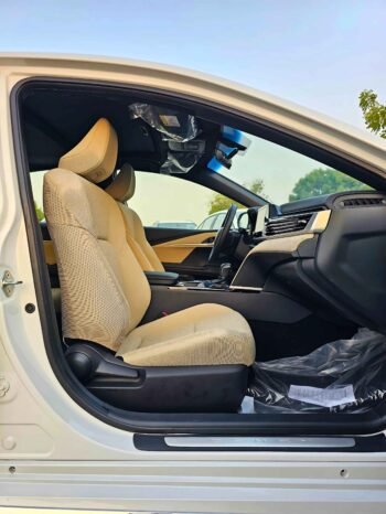 TOYOTA CAMRY Image 9
