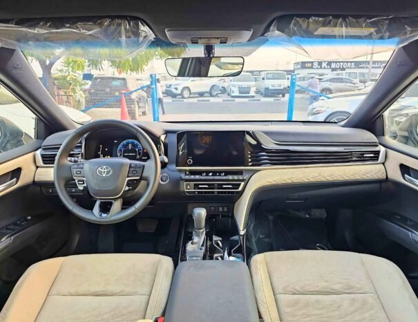 TOYOTA CAMRY LE 2025 PETROL 2.5L V4 A/T