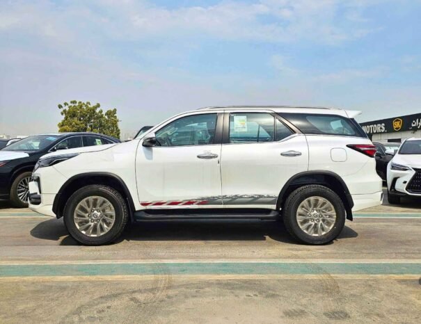 TOYOTA FORTUNER ADVENTURE 2025 PETROL V6 4.0L A/T