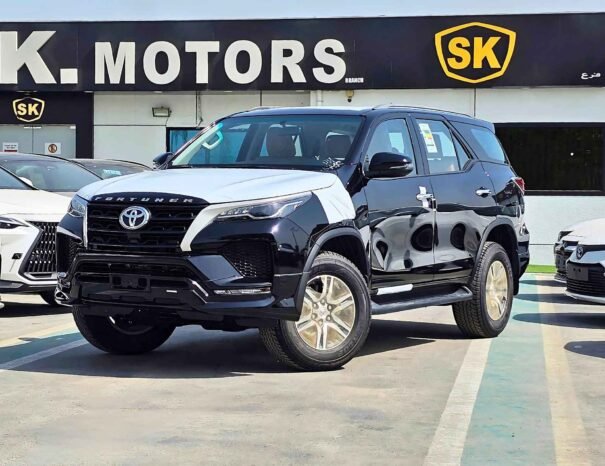 TOYOTA FORTUNER SR5 2025 БЕНЗИНОВЫЙ V4 2.7L A/T