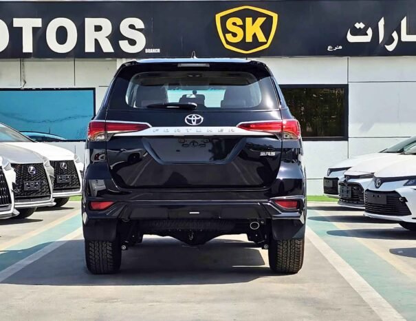 TOYOTA FORTUNER SR5 2025 БЕНЗИНОВЫЙ V4 2.7L A/T