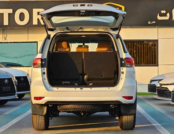 TOYOTA FORTUNER SR5 2025 ESSENCE V4 2.7L A/T