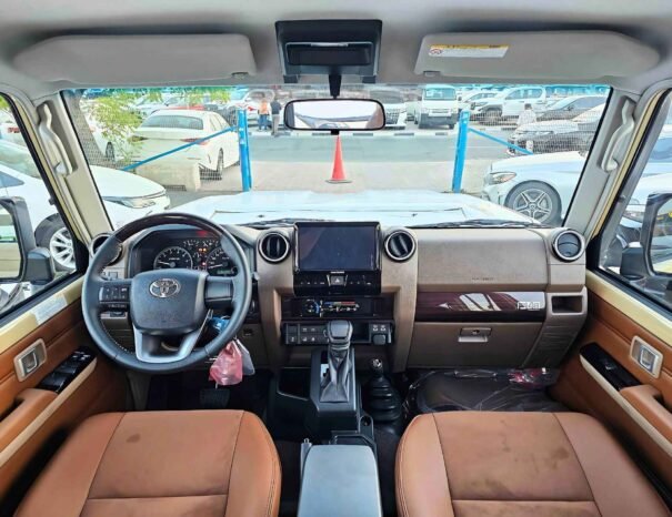 TOYOTA LANDCRUISER HARDTOP LC76 LX 2025 PETROL V6 4.0L A/T