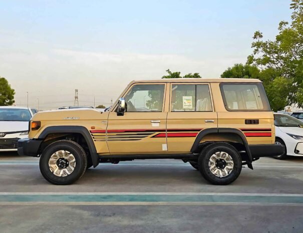 TOYOTA LANDCRUISER HARDTOP LC76 LX 2025 PETROL V6 4.0L A/T