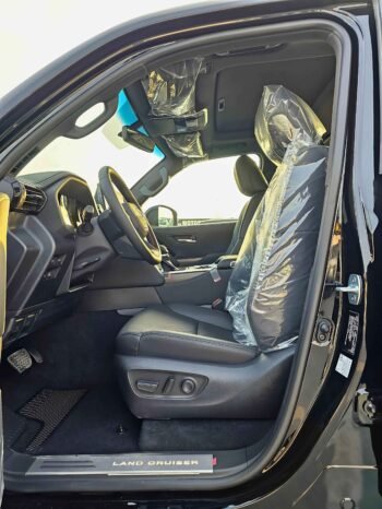 TOYOTA LANDCRUISER Image 16