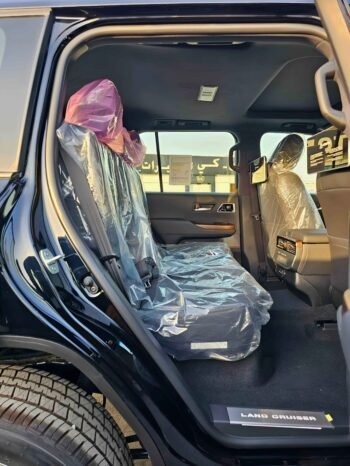 TOYOTA LANDCRUISER Image 13