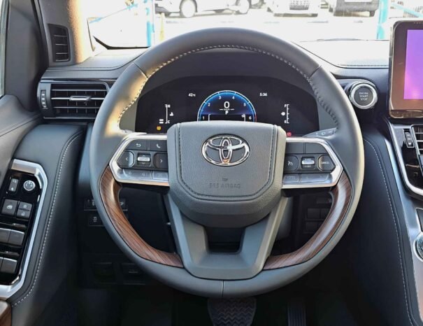 تويوتا لاند كروزر LC300 GXR توين توربو 2025 بنزين V6 3.5 لتر A/T