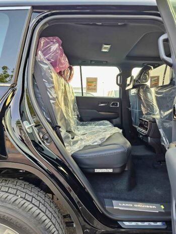 TOYOTA LANDCRUISER Image 12
